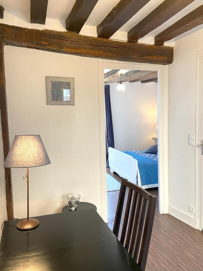 Apartment L'ecuyere-maison De Ville-secteur Cathedrale-parking Prive Gratuit